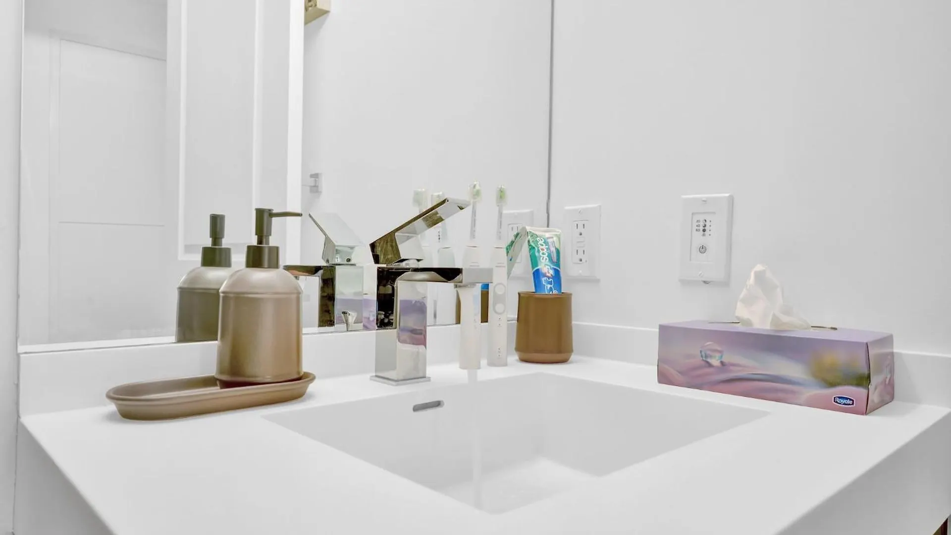 29Th Floor Deluxe, Best View Of Downtown Toronto 0*,